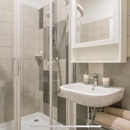 Brand New Premium Studio Apart. *