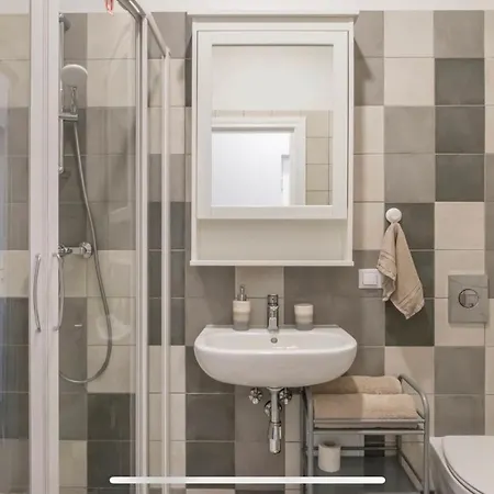 Brand New Premium Studio Apart. Dzīvoklis